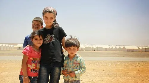 Crianças refugiadas no campo Azraq.