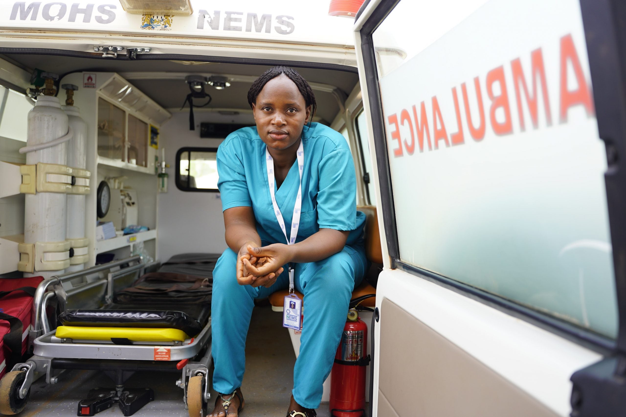 Internacional de la Mujer: los trabajadores sanitarios de primera línea nos cuidan a todos.  ¿Cómo podemos showr naestro cuidado por ellos?