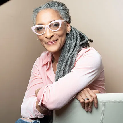 Tête de Carla Hall