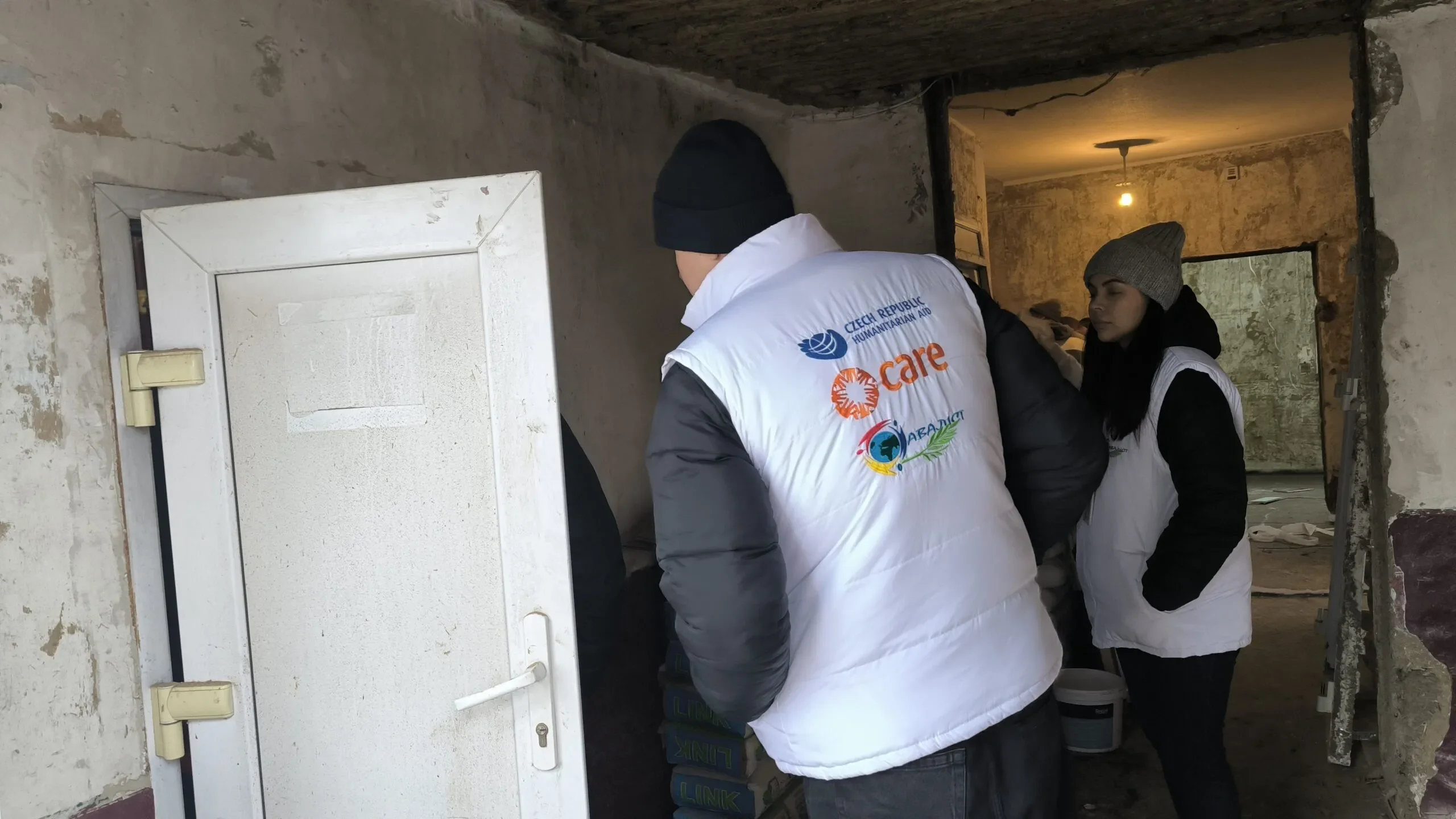 Distributing home repair supplies ahead of winter